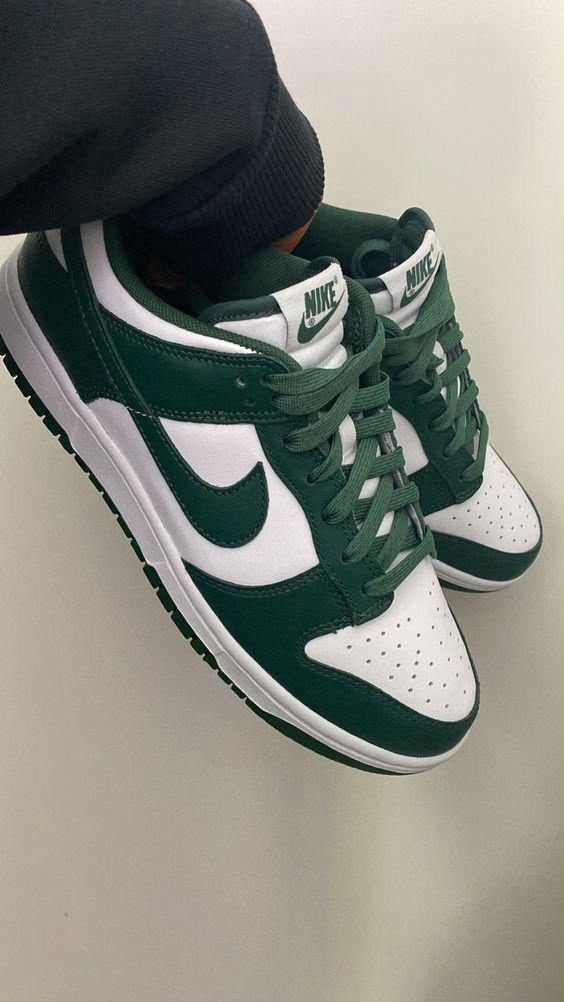 Nike Dunk Low Varsity Green